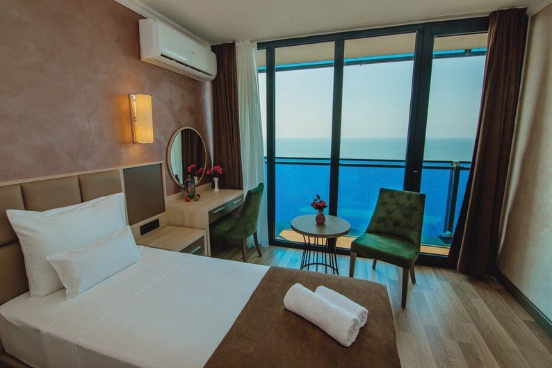 Гостиничный номер KANZLER Hotel с видом на море